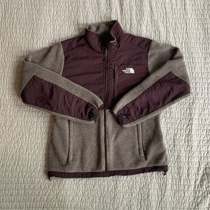 Women’s Medium North Face Denali Jacket Plum